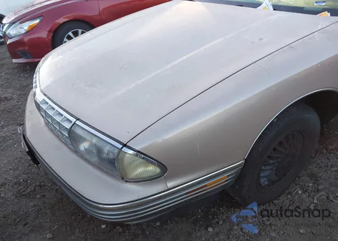 1991 Oldsmobile 98 Regency Elite z USA, uszkodzony, nr VIN 1G3CW53L1M4349004